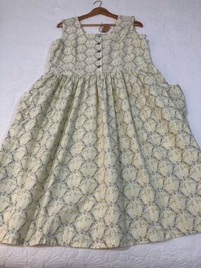 Cottage core vintage woman’s dress XL